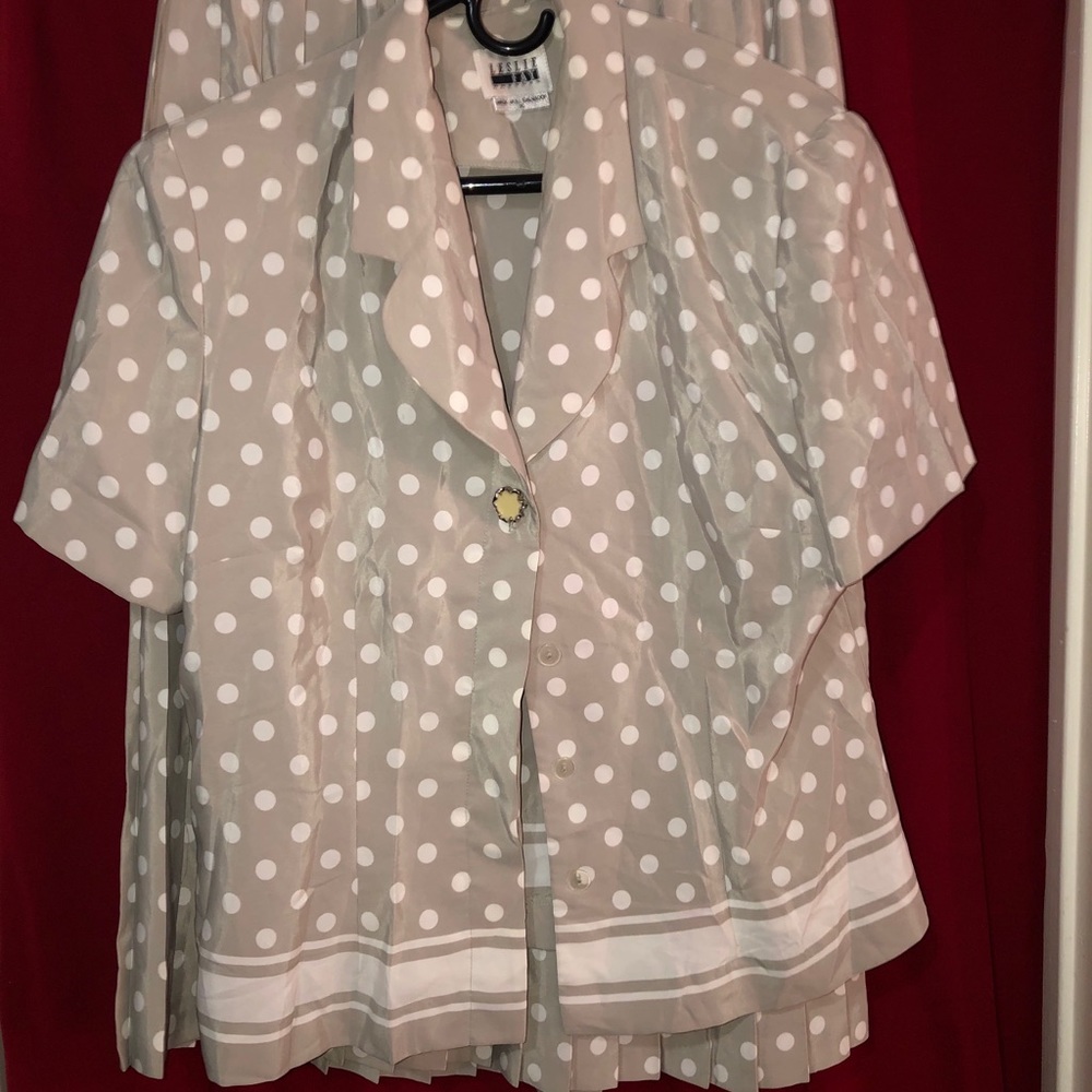 Dress - Picture 5 of 9